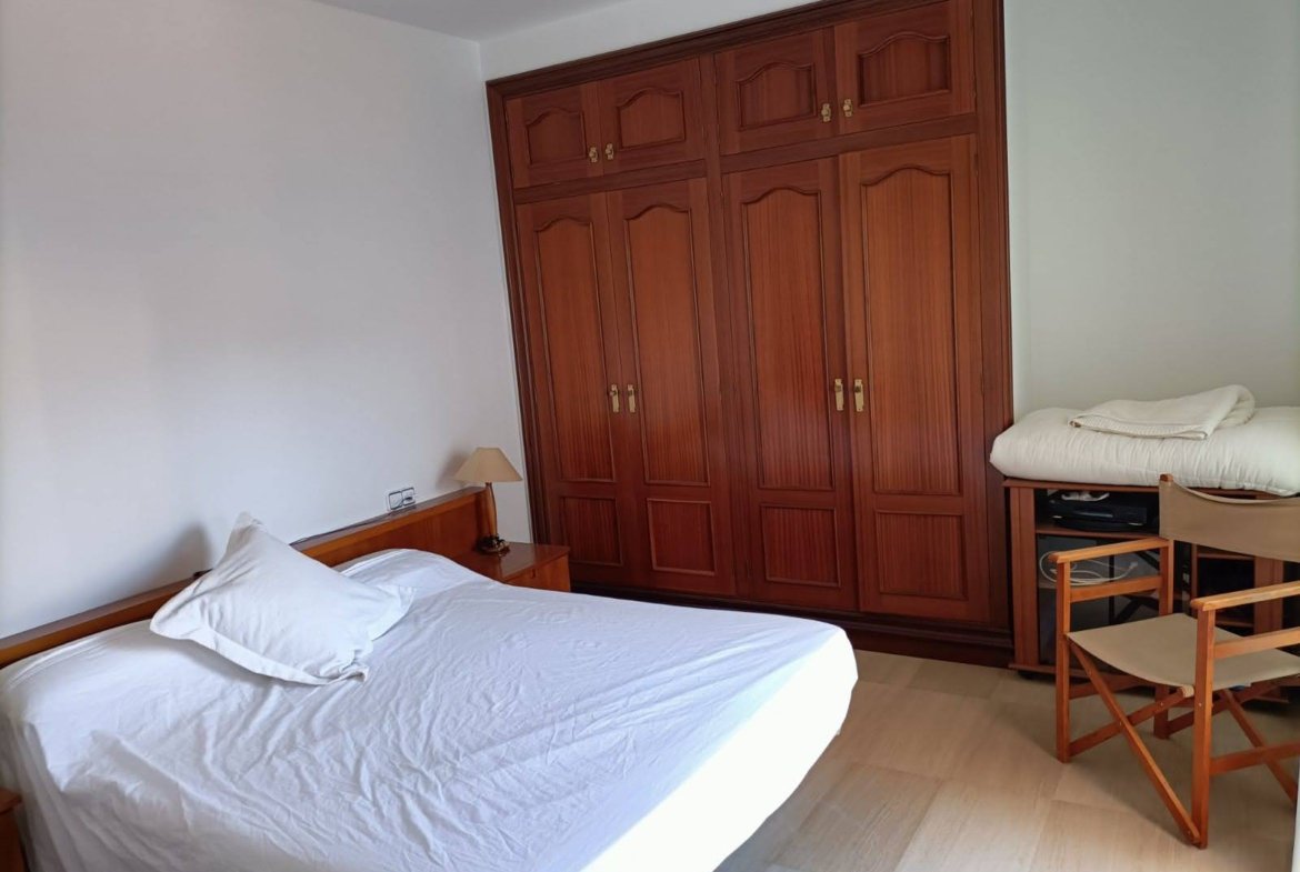 Ref. 212 casa independiente en Segur, centro.