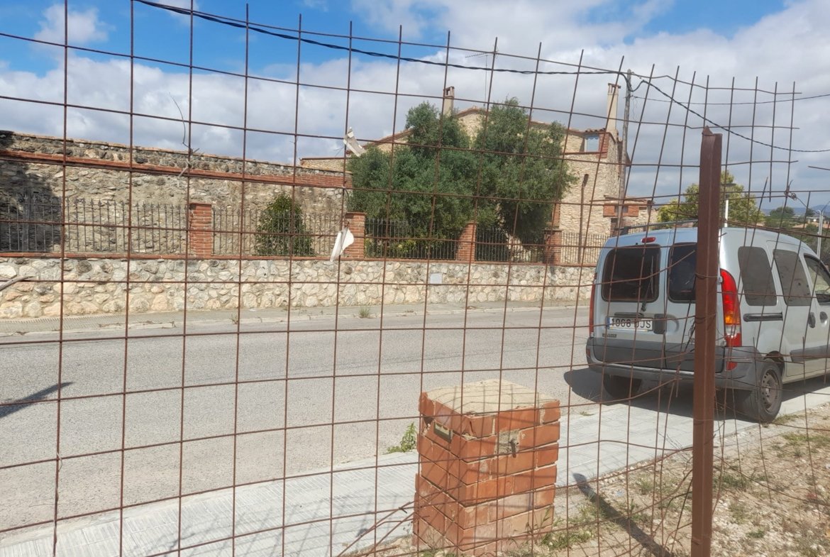 Ref. 236 solar en Castellet i La Gornal.