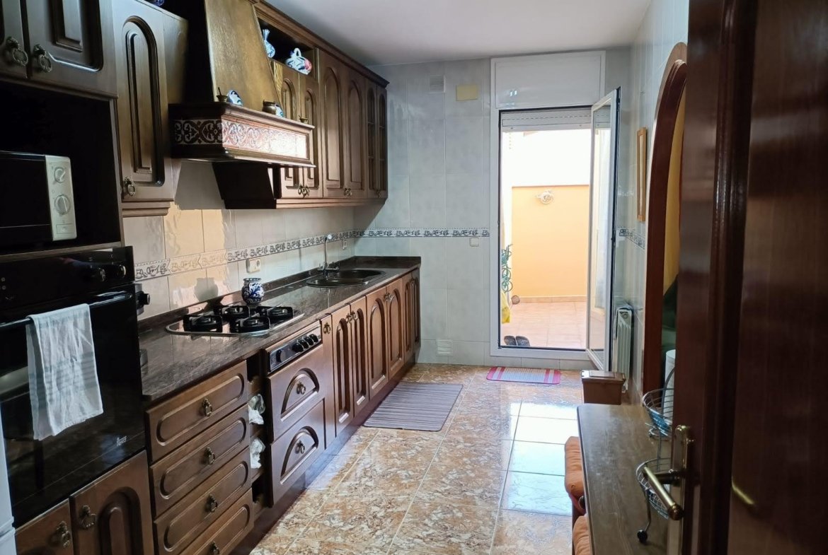 Ref. 238 casa en Cubelles centro.