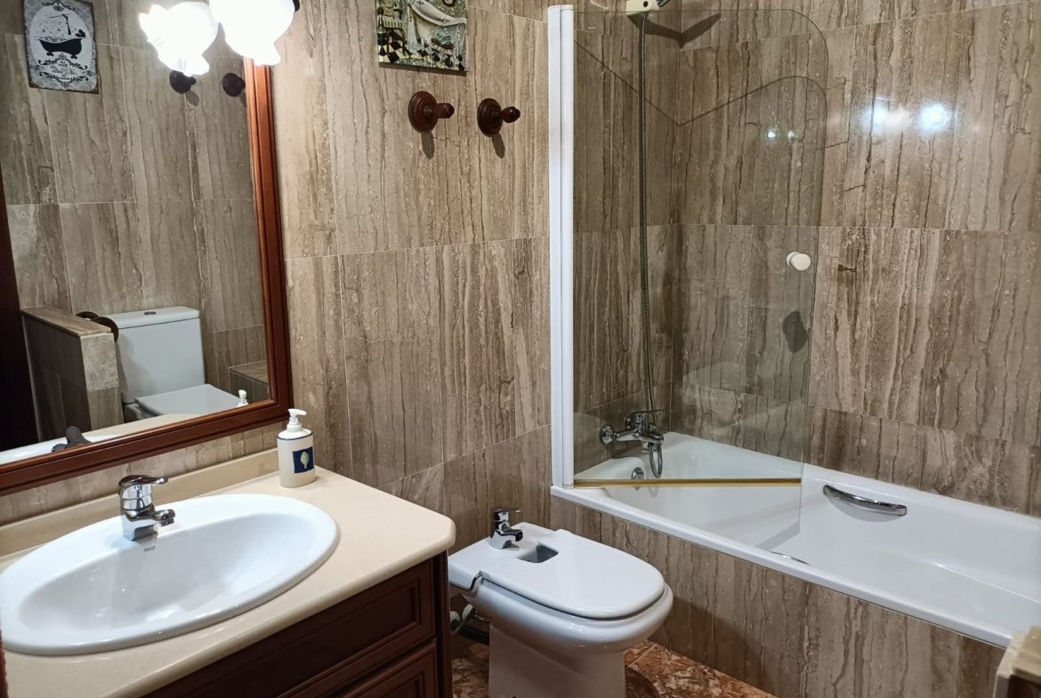 Ref. 238 casa en Cubelles centro.