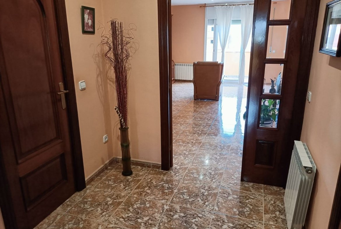 Ref. 238 casa en Cubelles centro.