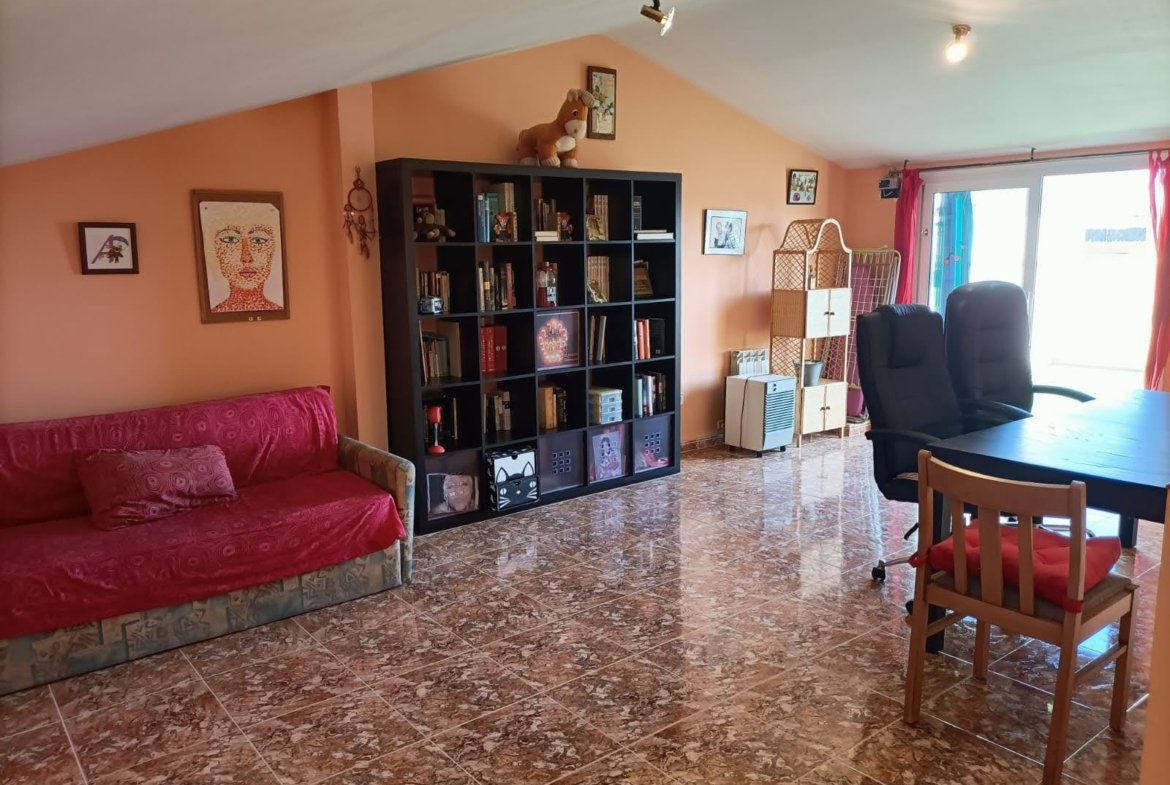 Ref. 238 casa en Cubelles centro.