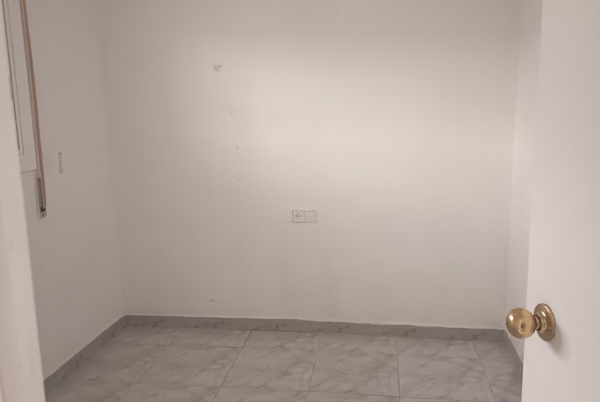 Ref. 3295 piso en segunda linea de mar.
