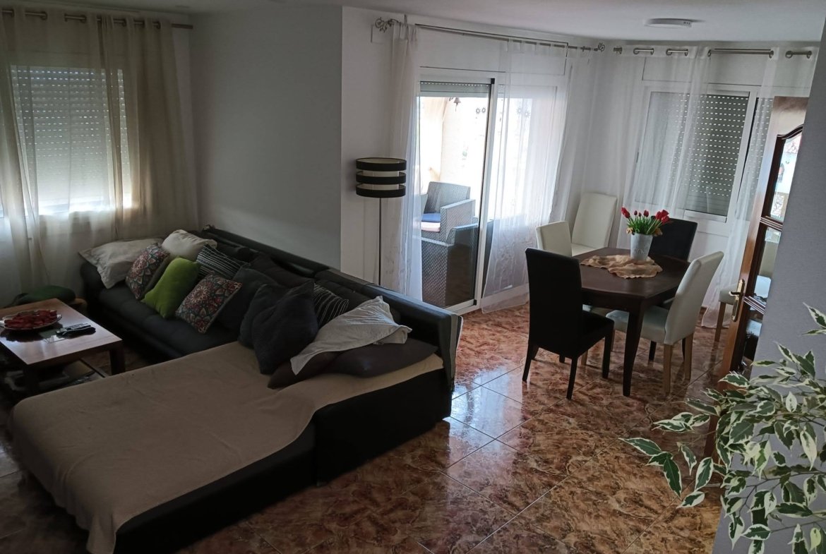 Ref. 271 Casa pareada en Cubelles.