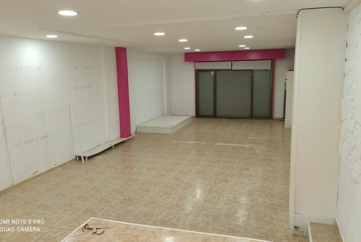 Ref. 32101 local centrico