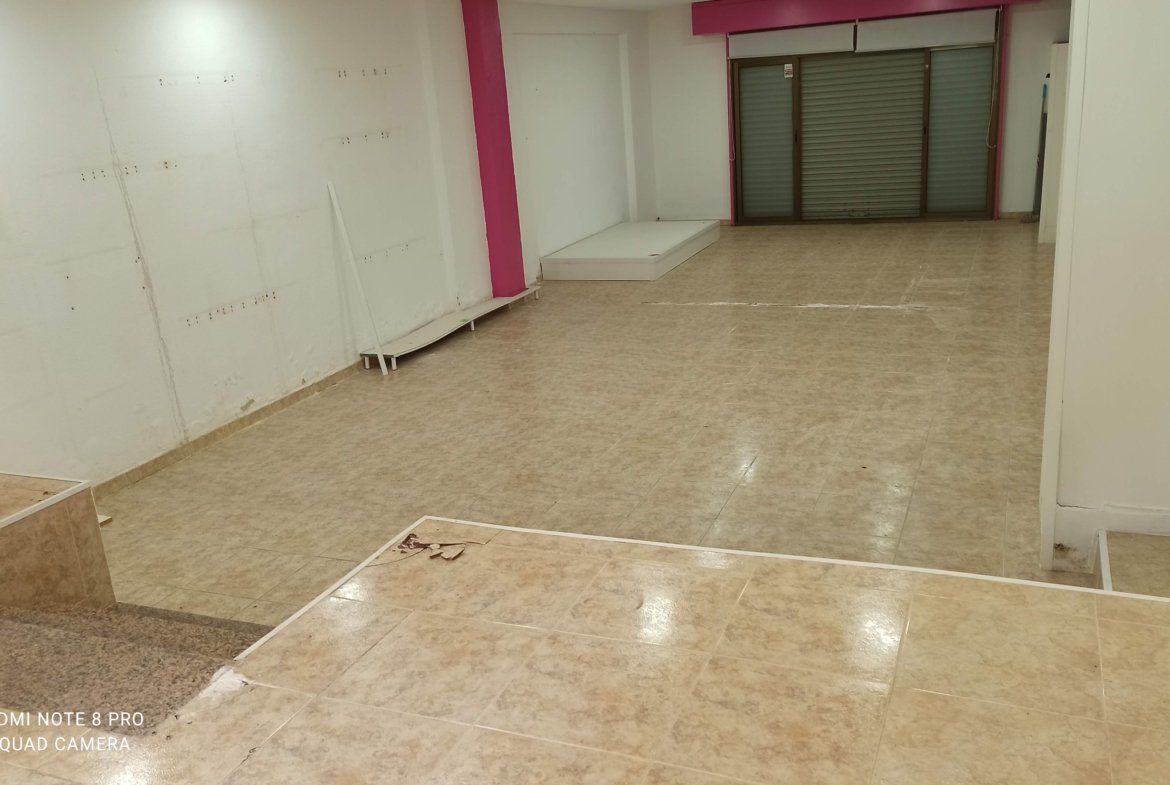 Ref. 32101 local centrico