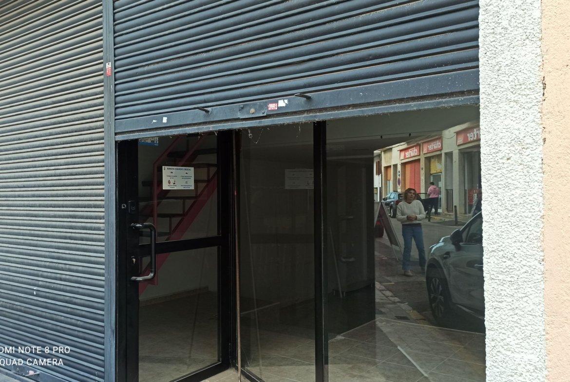 Ref. 32101 local centrico