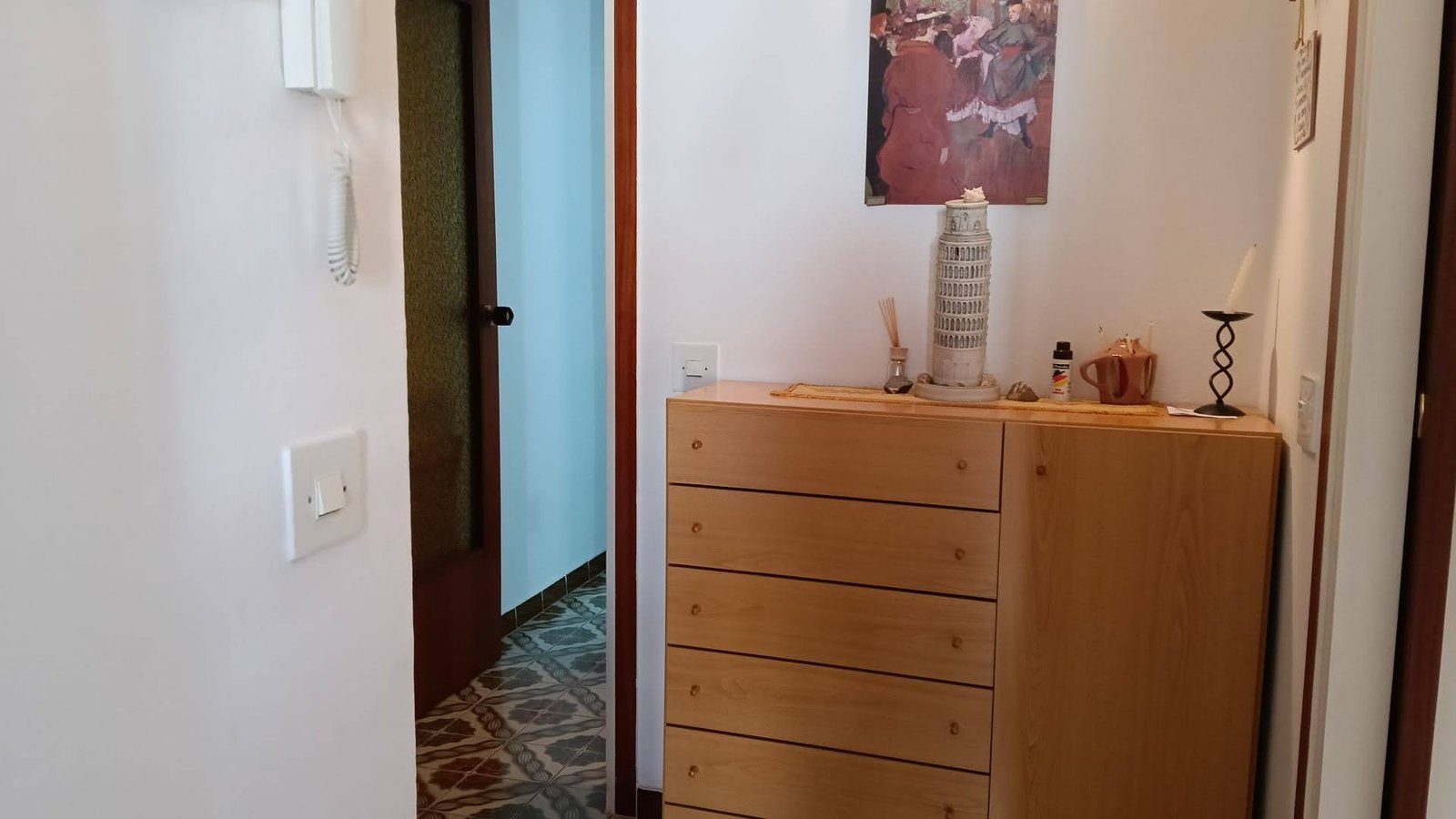1770225800199 Ref. 283 piso en centro de pueblo.