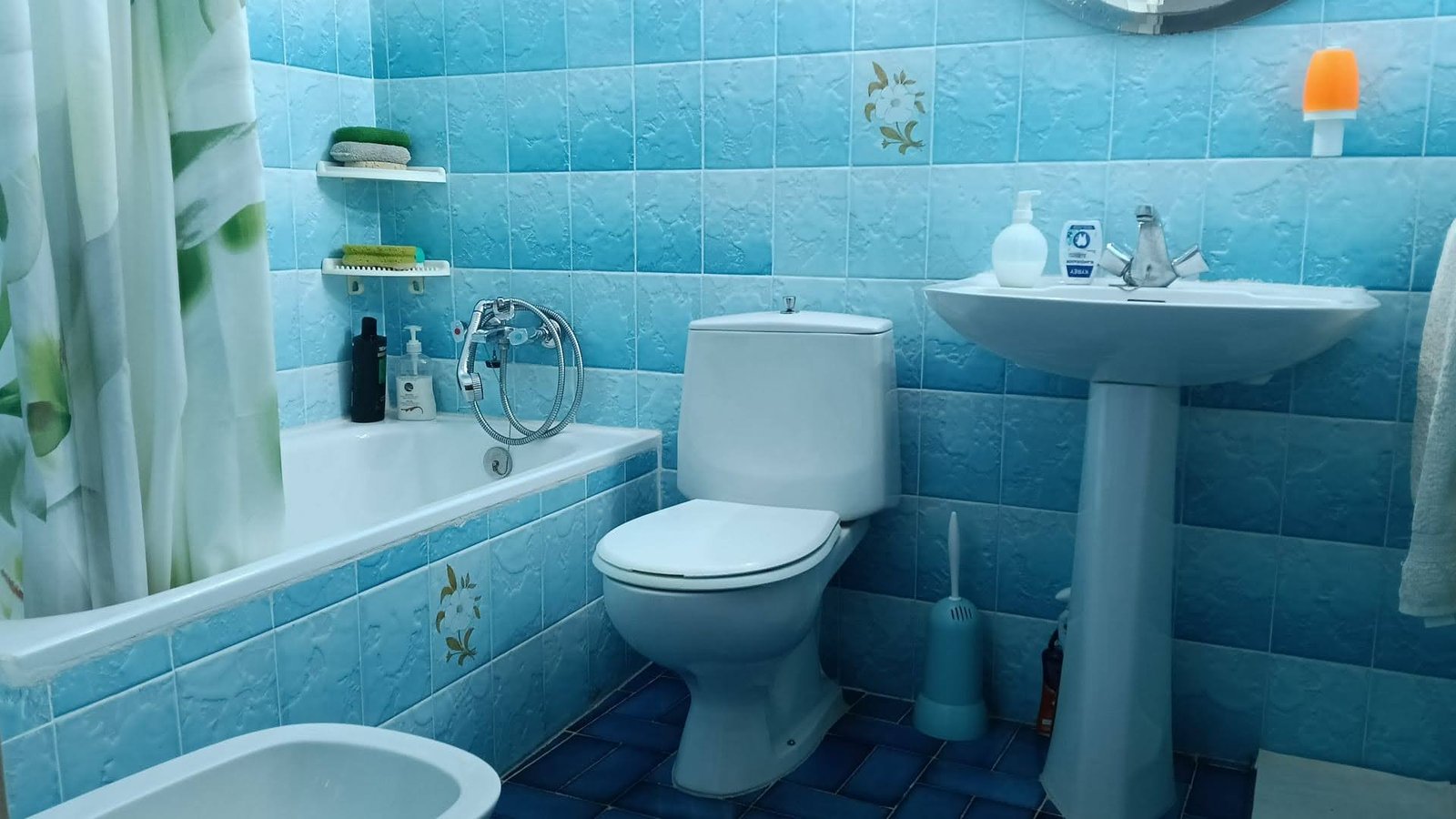 1770225800297 Ref. 283 piso en centro de pueblo.