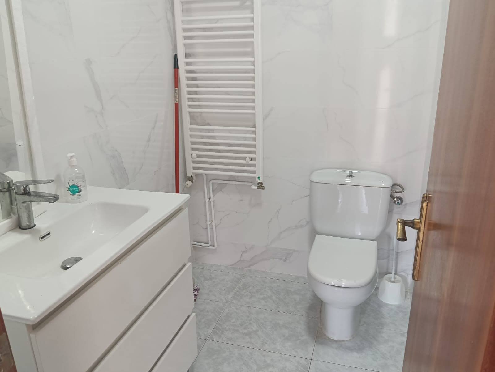 1782406704064 Ref. 302 Piso en Cunit, Centrico.