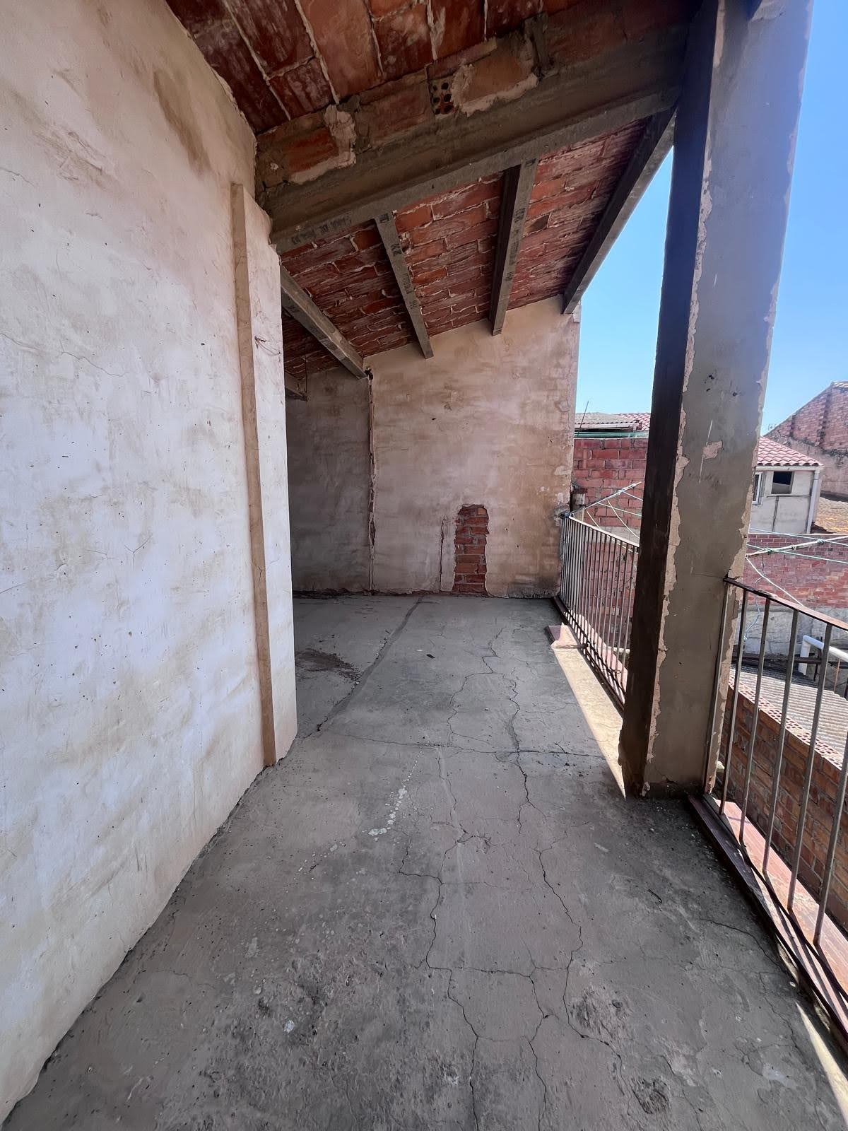 1785430608883 Piso zona centro