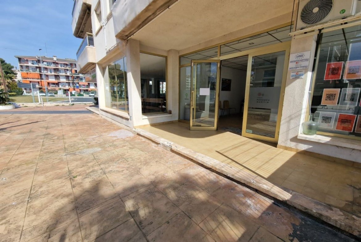 Ref. 1002-  2 Locales comerciales  en Cunit