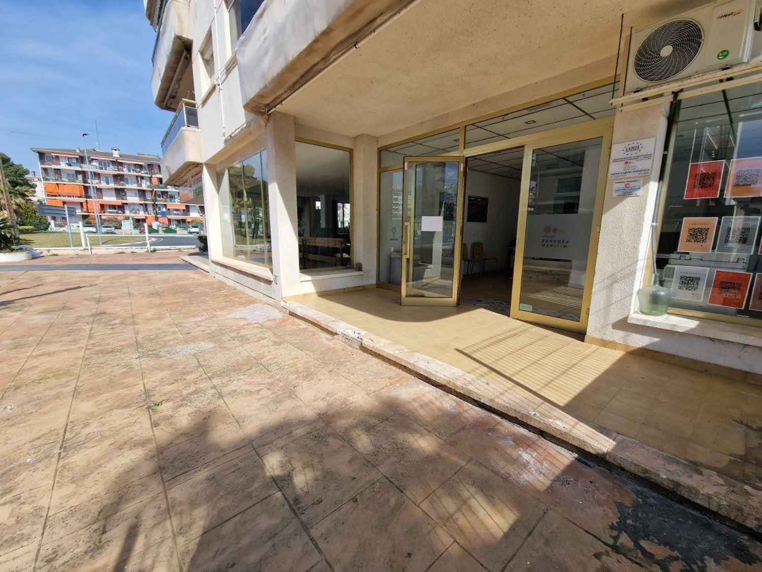 1790419716810 Ref. 1002- 2 Locales comerciales en Cunit