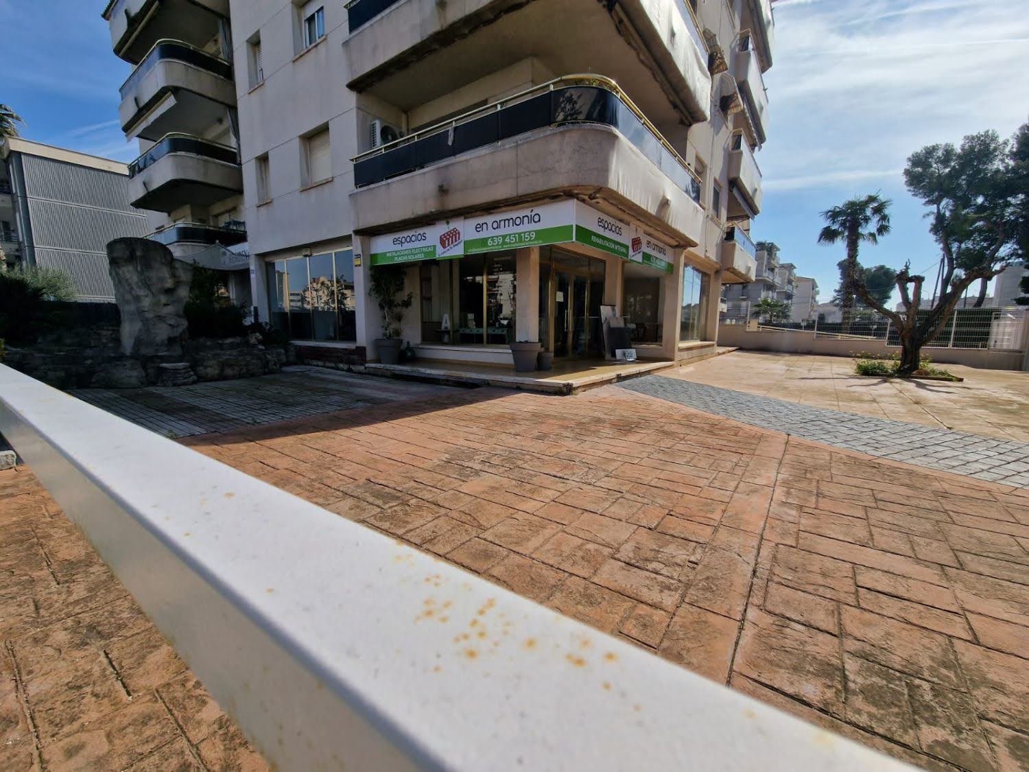 1790419716815 Ref. 1002- 2 Locales comerciales en Cunit