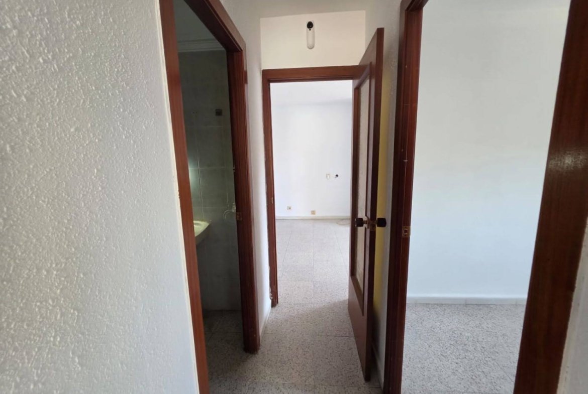 Ref. 1003 Piso en Segur centro.