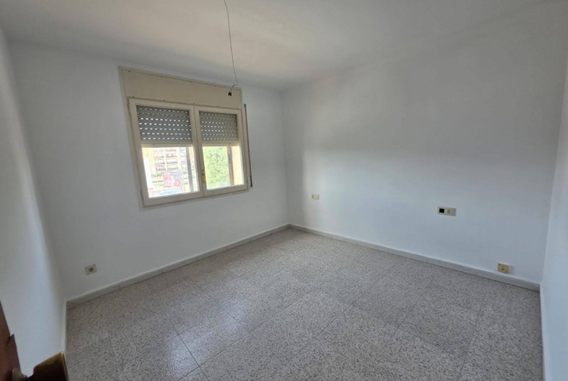 Ref. 1003 Piso en Segur centro.