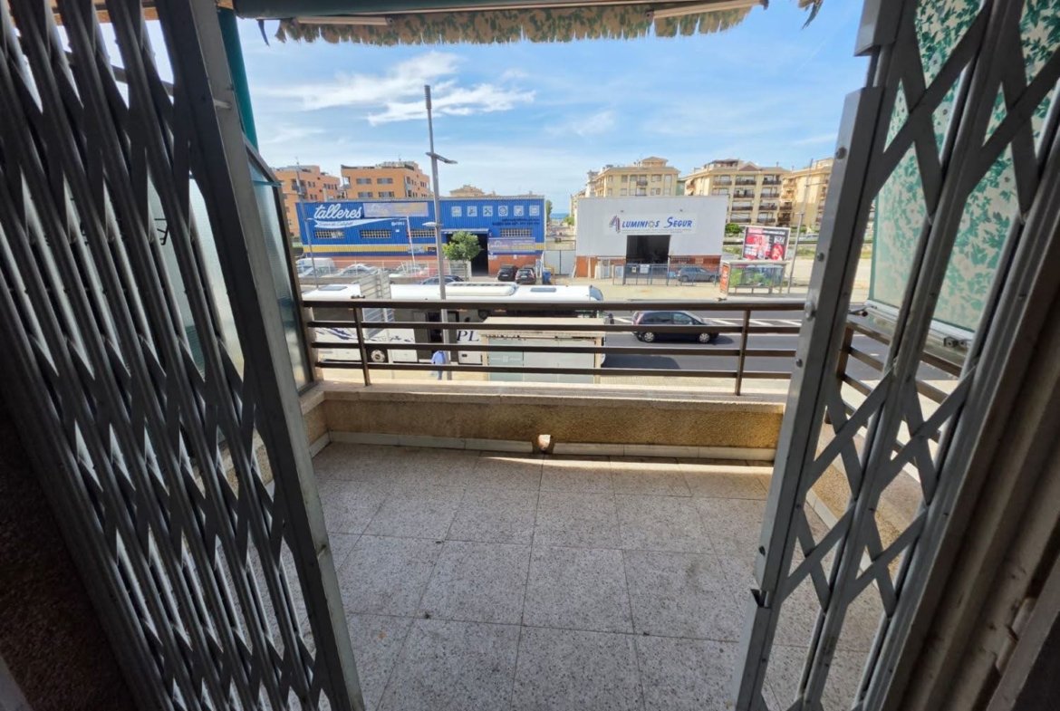 Ref. 1003 Piso en Segur centro.