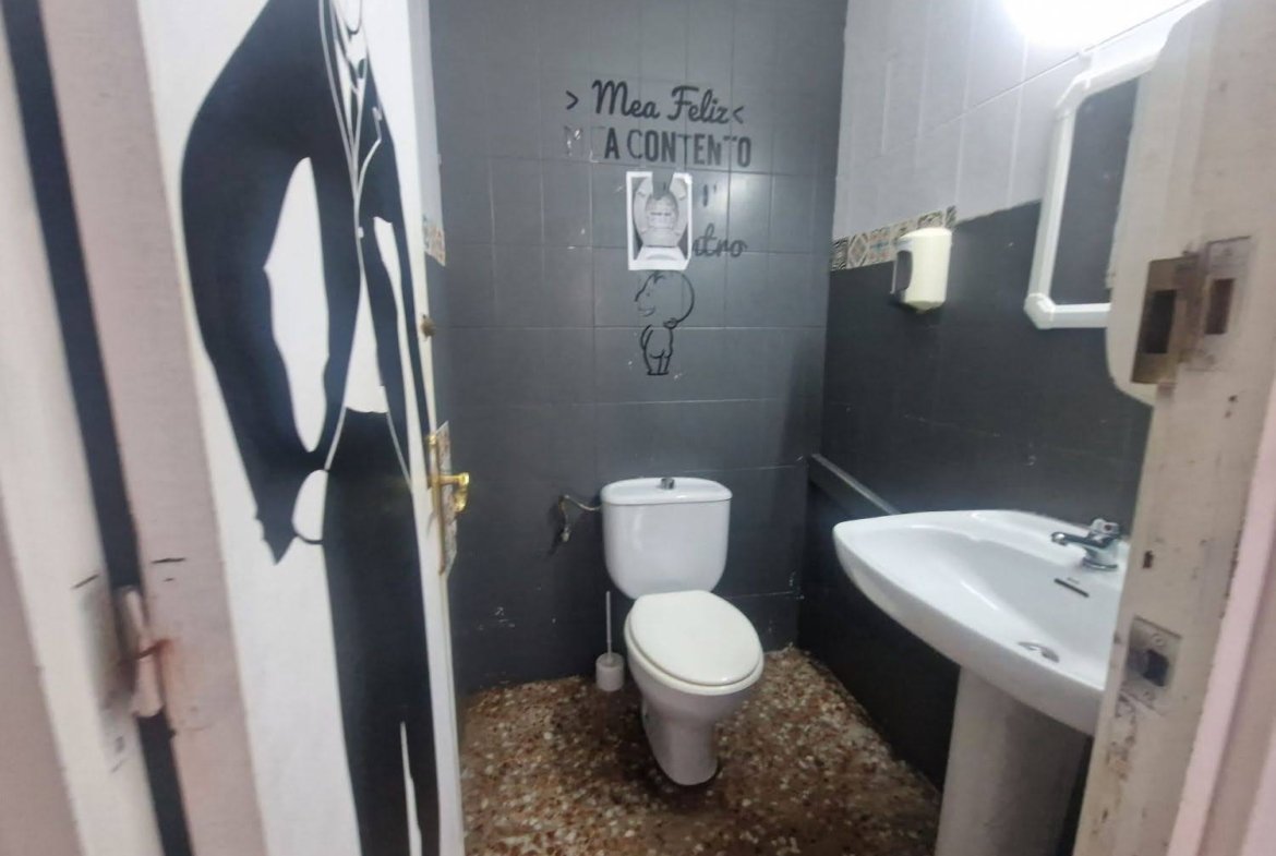 Ref. 1006 Local comercial en Segur centro.