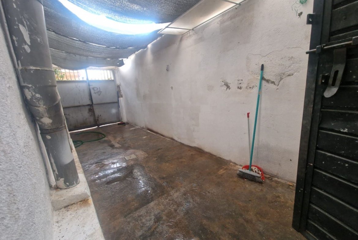 Ref. 1006 Local comercial en Segur centro.