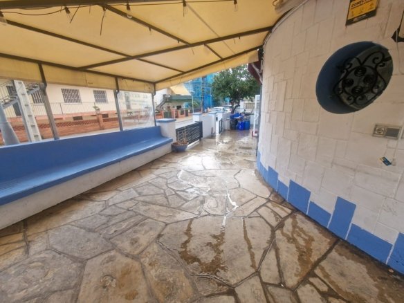 Ref. 1006 Local comercial en Segur centro.