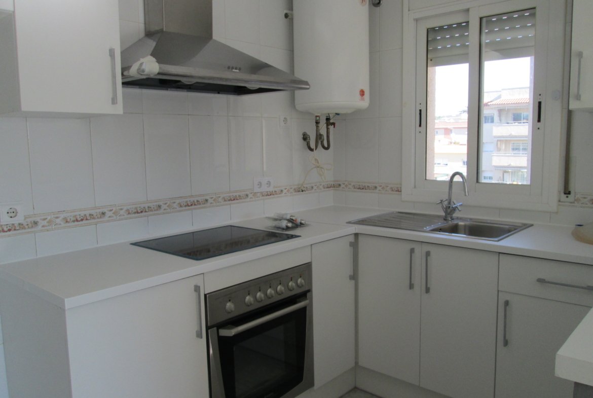 Ref. 32102 Piso en Cunit, zona colegio.