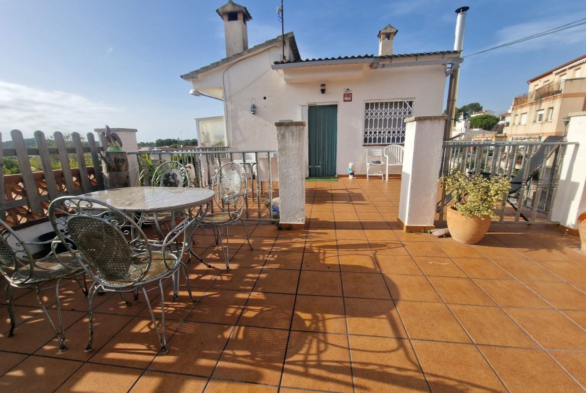 Casa en Castell de Montornes