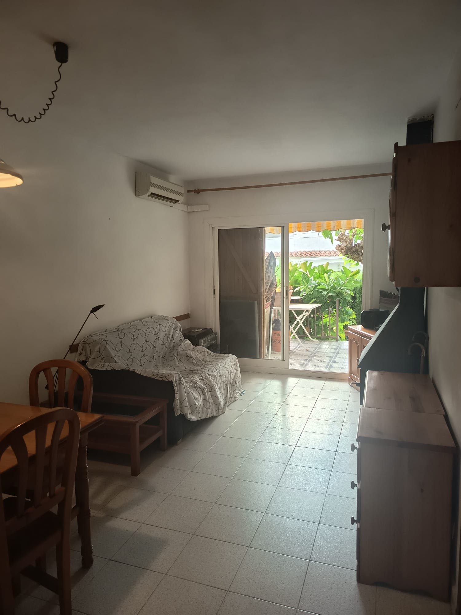 Ref. 1008 Planta baja en Comarruga centro.