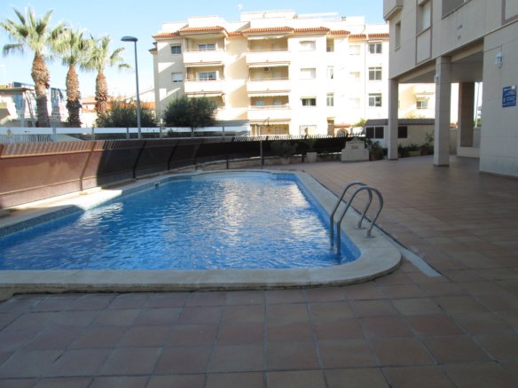 Ref. 32102 Piso en Cunit, zona colegio.