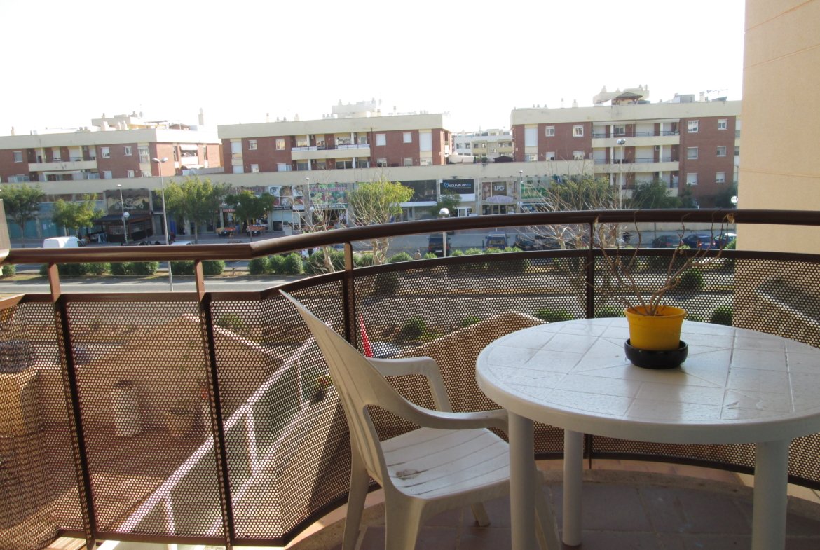 Ref. 32102 Piso en Cunit, zona colegio.